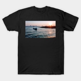 Pattaya Beach Thailand Boat Sunset T-Shirt